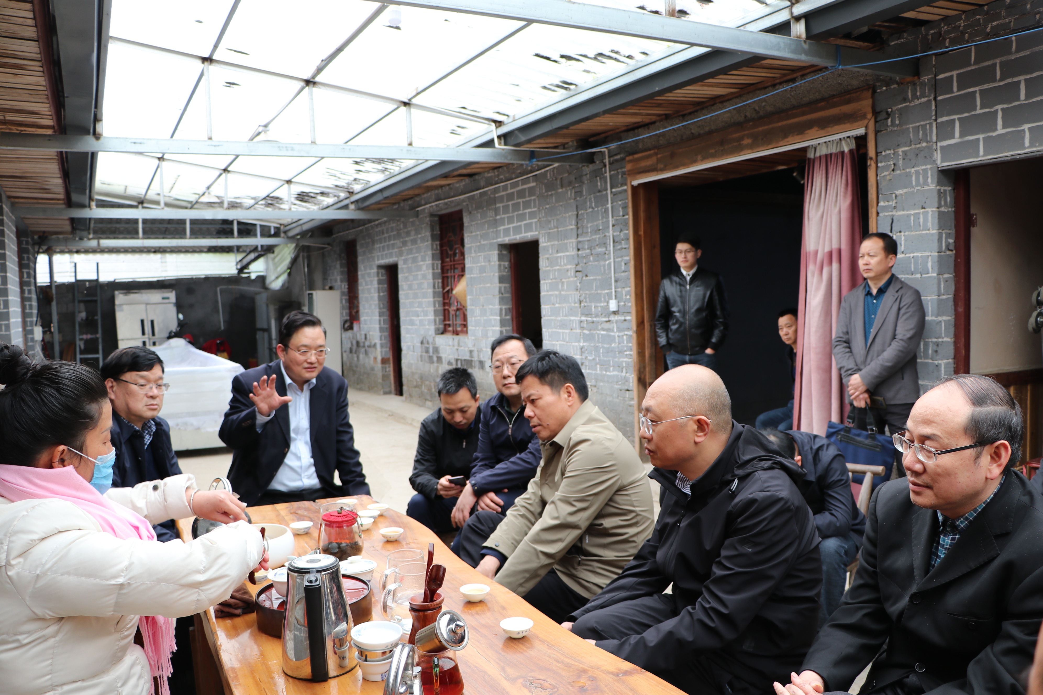 歐程遠、朱用文等領(lǐng)導調(diào)研集團 天子山御茶園有限公司